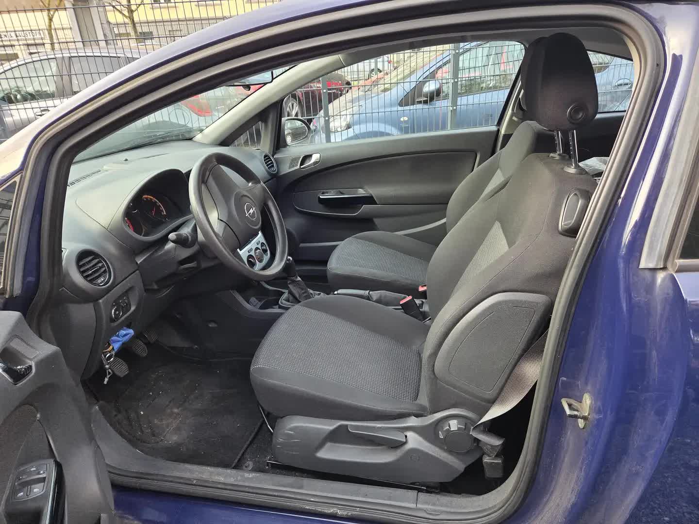 Opel Corsa – Bild 10