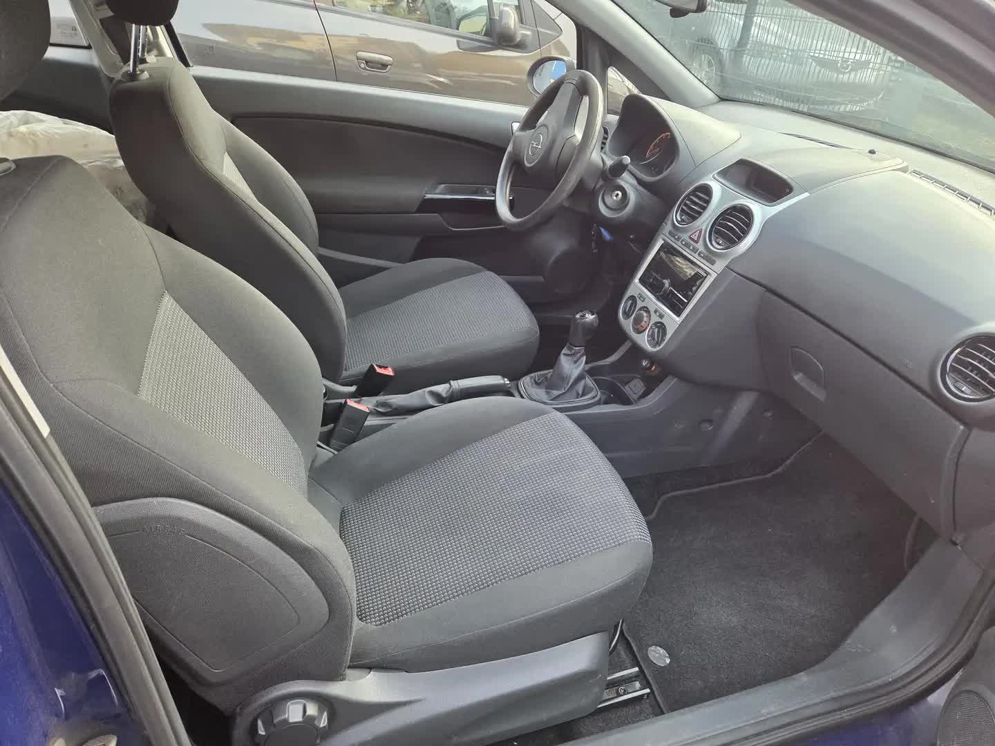 Opel Corsa – Bild 4